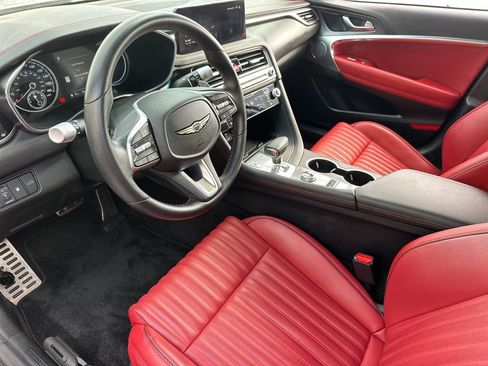 Used 2025 Genesis G70 2.5T w/ Sport Prestige Package image 10