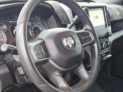 Used 2024 RAM 2500 Tradesman w/ Chrome Appearance Group AWD/4WD image 9