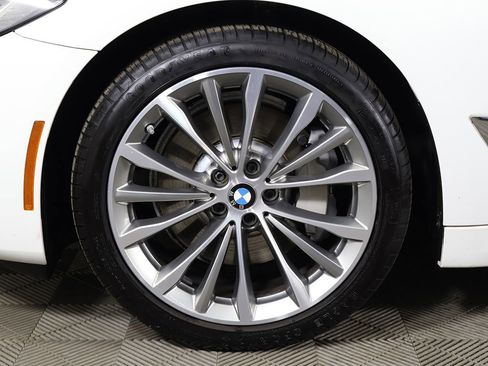 Used 2023 BMW 530i xDrive w/ Convenience Package AWD/4WD image 23