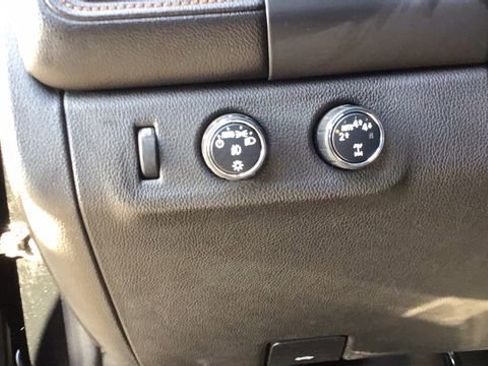 Used 2021 GMC Canyon AT4 w/ Driver Alert Package image 19