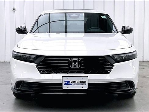 Certified 2025 Honda Accord Sport image 3