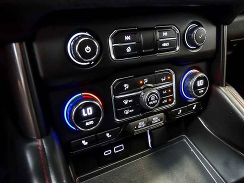 Used 2023 Chevrolet Tahoe RST w/ Luxury Package AWD/4WD image 27