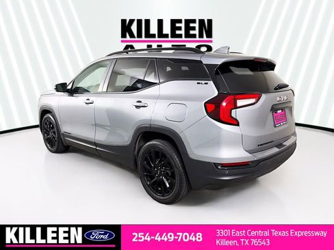 Used 2024 GMC Terrain SLE w/ Driver Convenience Package FWD image 6