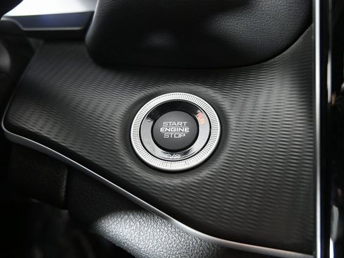 Used 2024 Jeep Grand Cherokee Altitude image 30