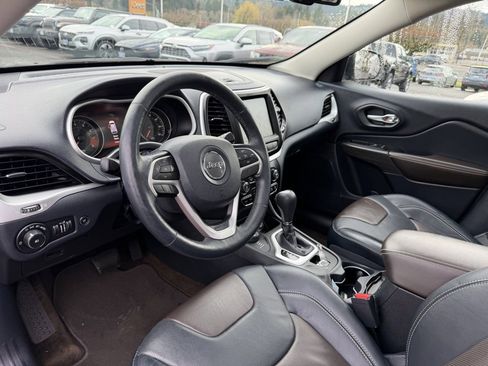 Used 2015 Jeep Cherokee Limited w/ Luxury Group image 17