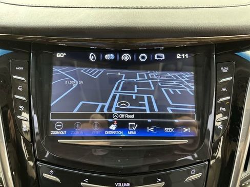 Used 2019 Cadillac Escalade ESV Luxury AWD/4WD image 18