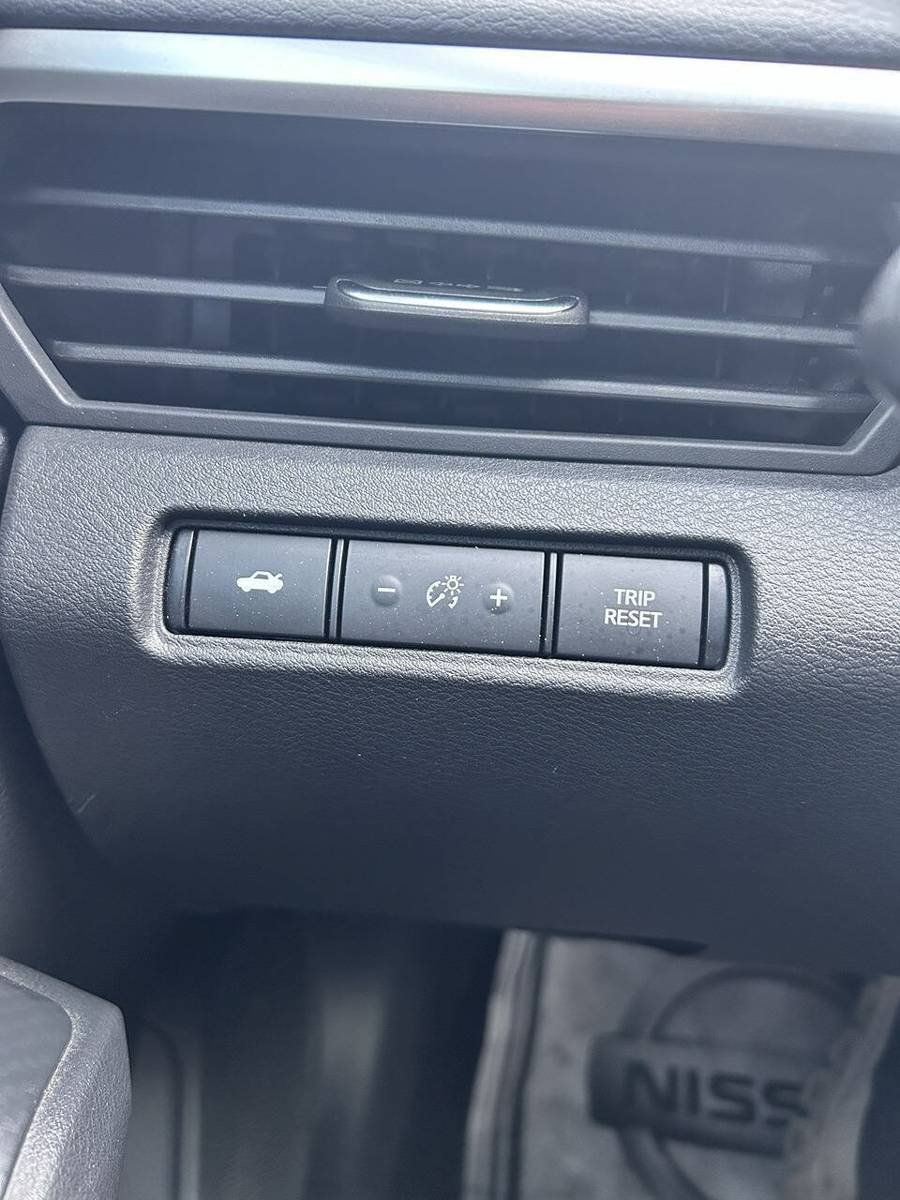 Used 2019 Nissan Altima 2.5 SR w/ SR Premium Package FWD image 16