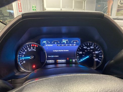 Used 2019 Ford F250 Lariat w/ Chrome Package image 21