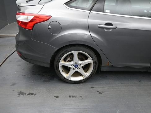 Used 2014 Ford Focus Titanium FWD image 12