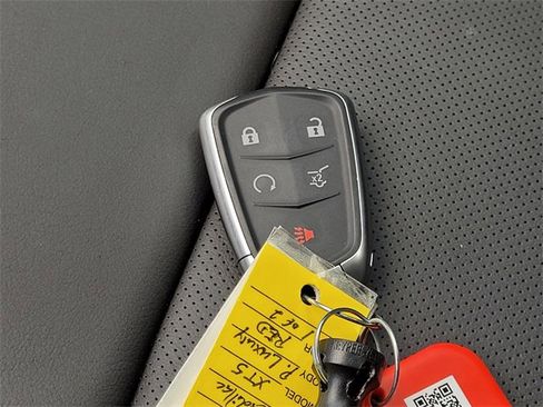 Used 2024 Cadillac XT5 Premium Luxury w/ Technology Package image 25