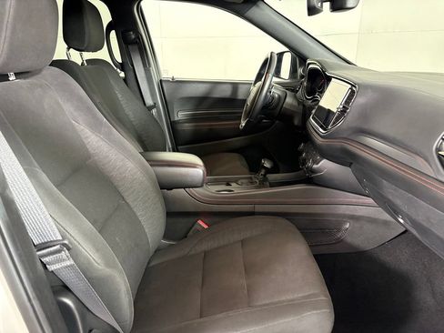 Used 2025 Dodge Durango GT RWD image 17