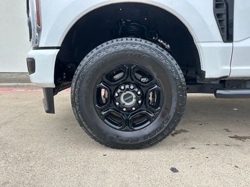 Used 2024 Ford F250 XL w/ STX Appearance Package image 4