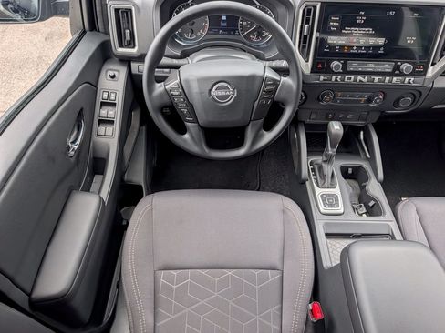 Used 2026 Nissan Frontier SV AWD/4WD image 12