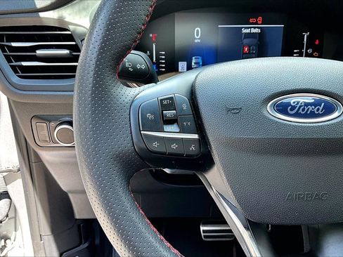 Used 2023 Ford Escape ST-Line w/ Tech Pack #1 AWD/4WD image 10