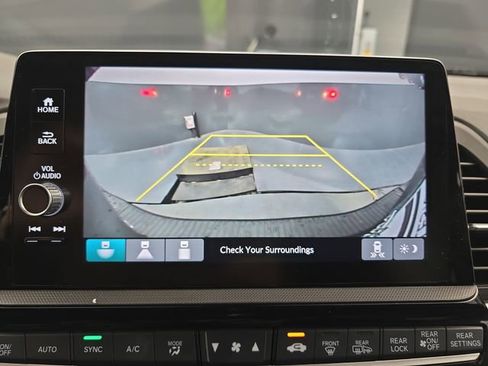 Used 2025 Honda Odyssey Sport-L image 28