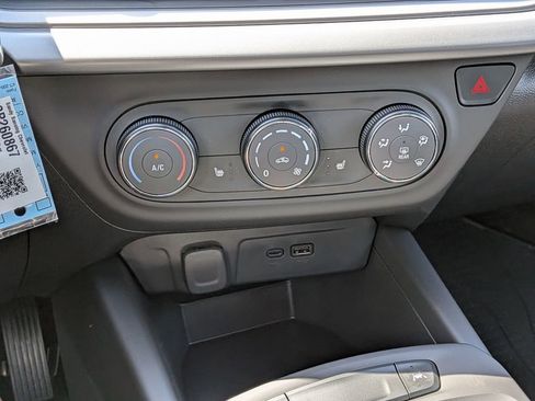 New 2026 Chevrolet Trax RS w/ Driver Confidence Package FWD image 17