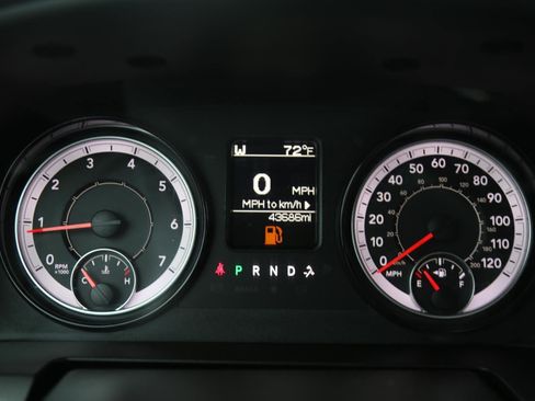 Used 2024 RAM 1500 Classic Warlock AWD/4WD image 8