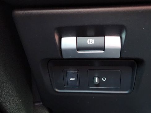 Certified 2021 Land Rover Range Rover Evoque S image 23