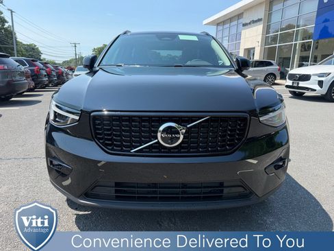 New 2026 Volvo XC40 B5 Plus w/ Protection Package Premier AWD/4WD image 3