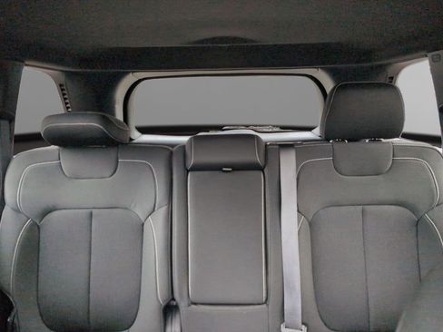 Used 2025 Jeep Grand Cherokee Laredo w/ Luxury Tech Group I image 19