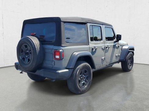 Used 2019 Jeep Wrangler Unlimited Sport AWD/4WD image 7