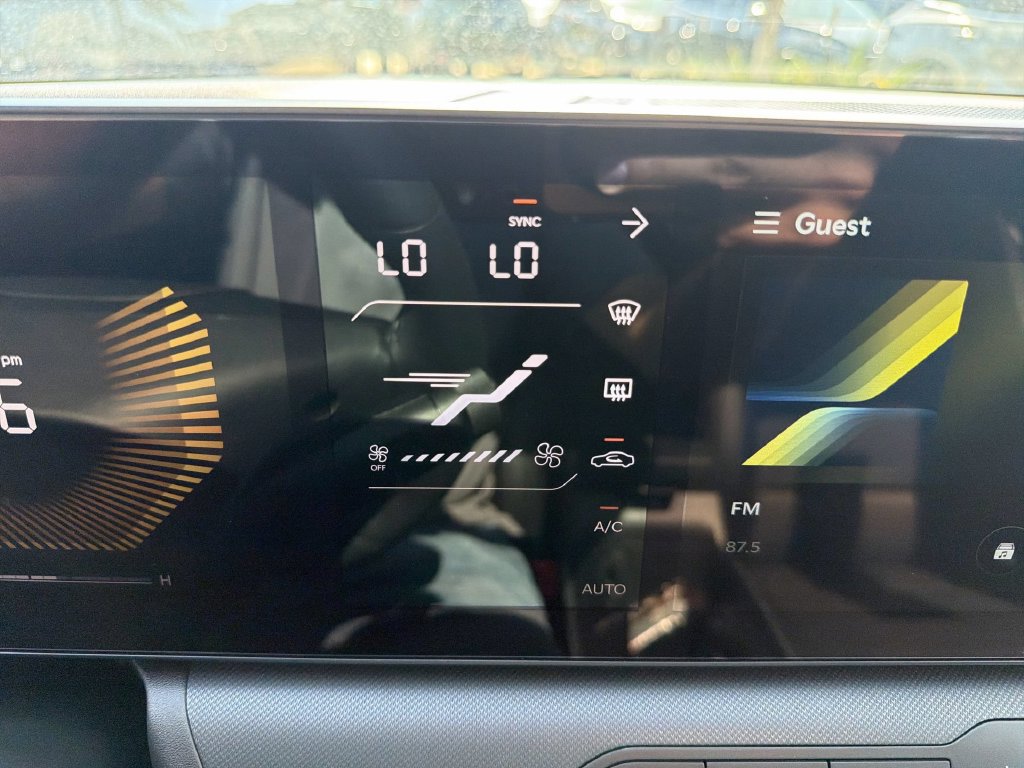 New 2026 Kia K4 EX FWD image 18