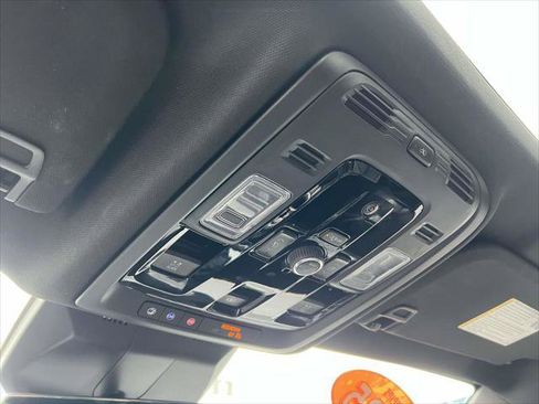 Used 2025 Cadillac Escalade ESV Sport w/ LPO, ONYX Package AWD/4WD image 35