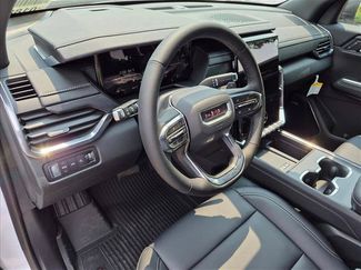 New 2026 GMC Acadia Elevation w/ Elevation Premium Package AWD/4WD video 3