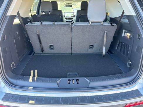 New 2026 Ford Explorer Active w/ Active Comfort Package image 24