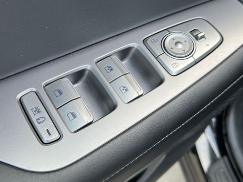 Used 2025 Hyundai Palisade SEL FWD image 22