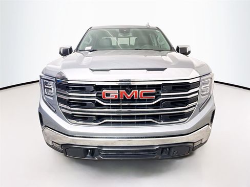 Used 2023 GMC Sierra 1500 SLT w/ SLT Premium Package RWD image 8