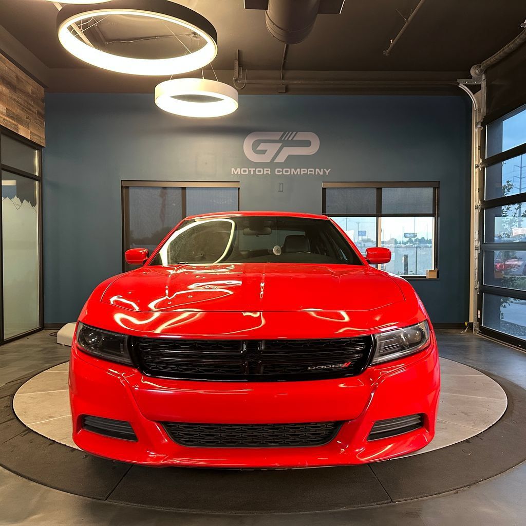 Used 2022 Dodge Charger SXT w/ Leather Interior Group RWD image 8