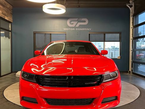 Used 2022 Dodge Charger SXT w/ Leather Interior Group RWD image 8