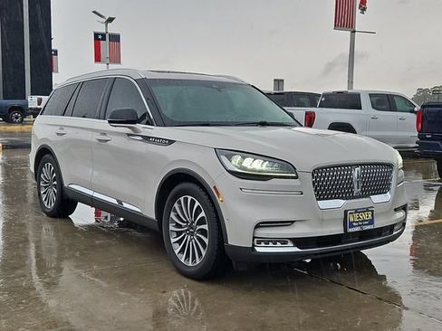 Used 2021 Lincoln Aviator Reserve w/ Equipment Group 201A RWD image 3