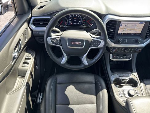 Used 2023 GMC Acadia SLT w/ Technology Package image 29