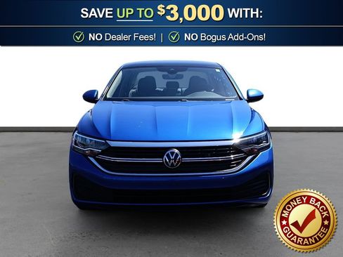 Used 2024 Volkswagen Jetta SE w/ Panoramic Sunroof Package FWD image 11