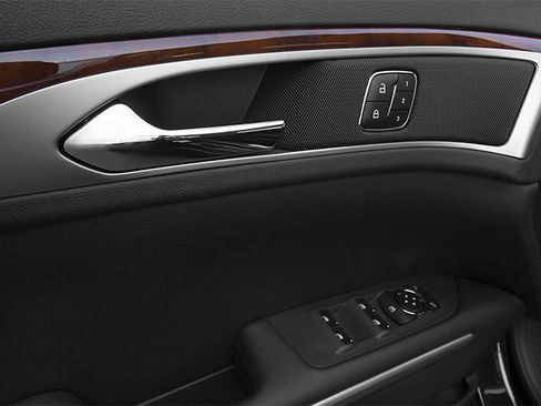Used 2014 Lincoln MKZ Hybrid FWD image 22