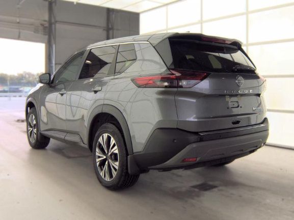 Used 2023 Nissan Rogue SV AWD/4WD image 4