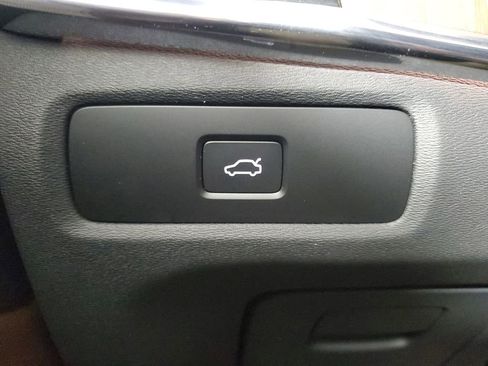 Certified 2026 Volvo V90 B6 Cross Country Ultra AWD/4WD image 37