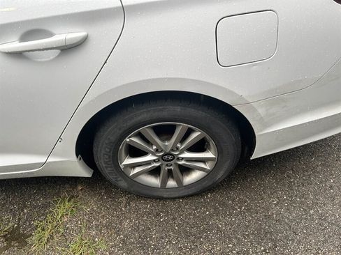 Used 2017 Hyundai Sonata SE FWD image 19