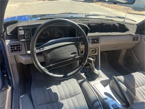 Used 1993 Ford Mustang GT RWD image 19