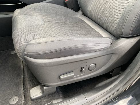 Certified 2022 Hyundai Santa Fe SEL FWD image 12