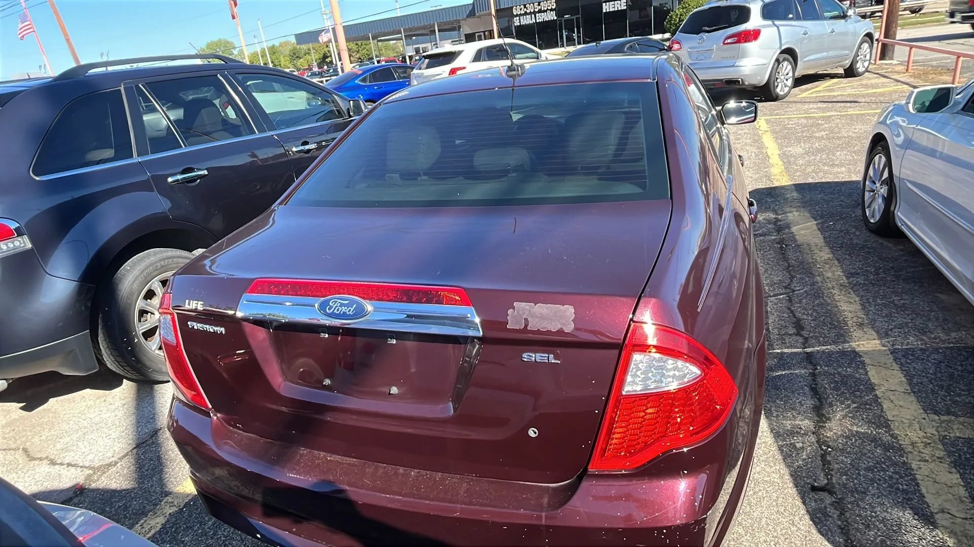 Used 2011 Ford Fusion SEL FWD image 5