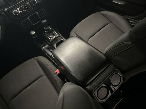 Used 2021 Jeep Wrangler Sport image 24