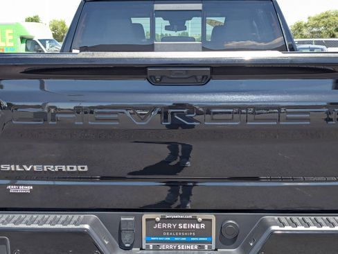 Used 2023 Chevrolet Silverado 1500 LT Trail Boss w/ Convenience Package II AWD/4WD image 14
