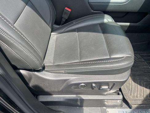 Used 2024 GMC Sierra 1500 Denali AWD/4WD image 43