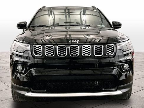 Used 2024 Jeep Compass Limited AWD/4WD image 3