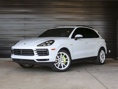 Certified 2023 Porsche Cayenne Platinum Edition