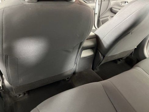 Used 2023 Nissan Sentra S FWD image 35