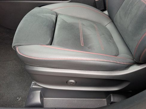 Certified 2025 Mercedes-Benz GLA 250 4MATIC image 19
